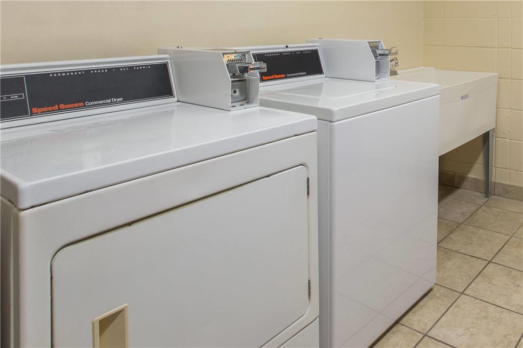 Days Inn & Suites By Wyndham Navarre - Near Beaches Hurlburt Facilités photo